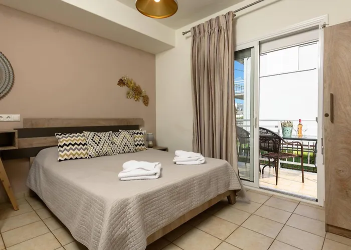 Finikes 4* Limenas (Thasos)